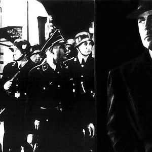 Foto Os Carrascos Também Morrem