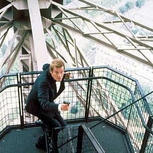 Foto 007 Na Mira dos Assassinos