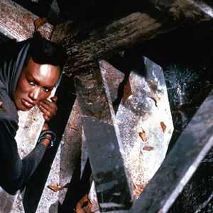 Foto 007 Na Mira dos Assassinos