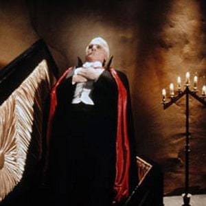 Foto Drácula - Morto, mas Feliz