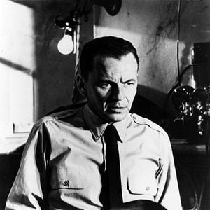 Foto Sob o Domínio do Mal