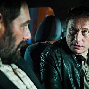 Foto A Menina que Brincava com Fogo