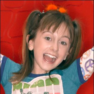 Foto Allisyn Ashley Arm