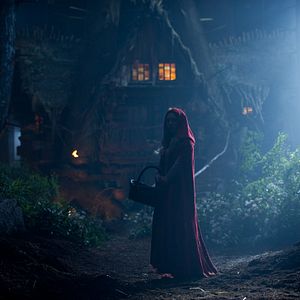 Foto A Garota da Capa Vermelha