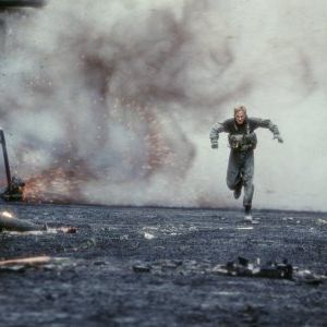 Foto Atrás das Linhas Inimigas