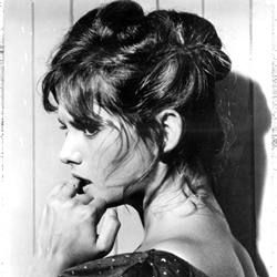 Foto A Moça com a Valise