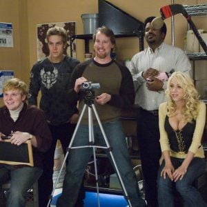 Foto Pagando Bem, Que Mal Tem?