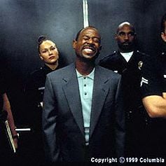 Foto Um Tira Muito Suspeito