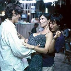 Foto E Sua Mãe Também