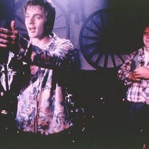 Foto Por Uma Vida Menos Ordinária