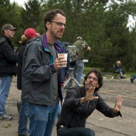 Foto Um Homem Sério