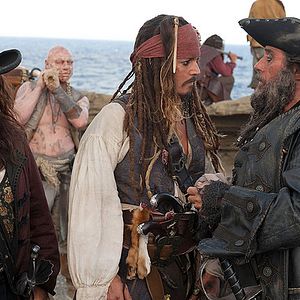 Foto Piratas do Caribe - Navegando em Águas Misteriosas
