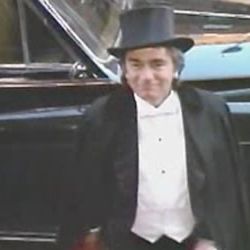 Foto Arthur 2, o Milionário Arruinado