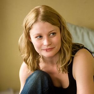 Foto Emilie de Ravin