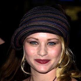 Foto Emilie de Ravin