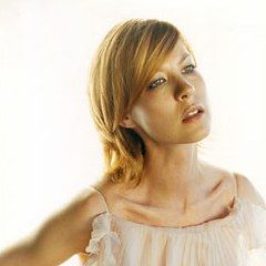 Foto Jenna Elfman