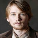 Foto Lou Taylor Pucci