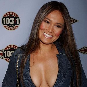Foto Tia Carrere