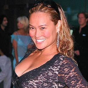 Foto Tia Carrere