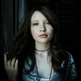 Foto Emily Browning