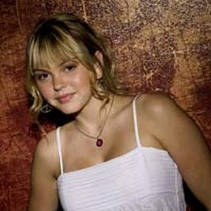 Foto Aimee Teegarden