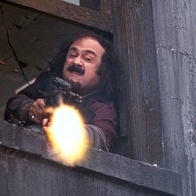 Foto Em Maus Lençóis