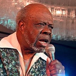 Foto Only the Strong Survive