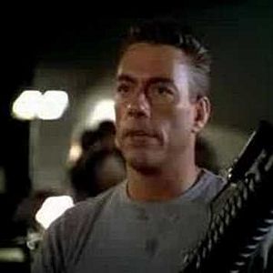 Foto Soldado Universal - O Retorno