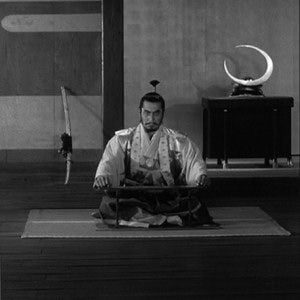 Foto Trono Manchado de Sangue