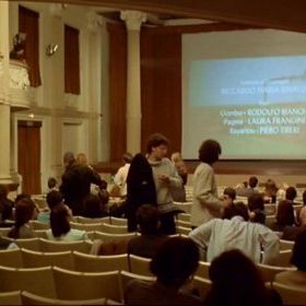 Foto Além das Nuvens