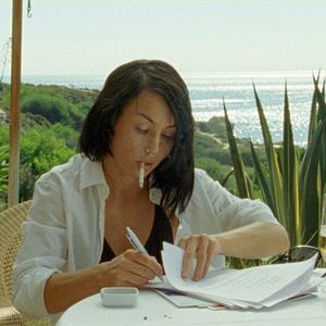 Foto A Menina que Brincava com Fogo