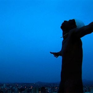 Foto O Céu Sobre os Ombros