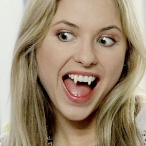 Foto Minha Babá é uma Vampira