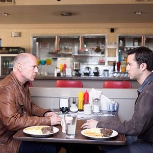 Foto Looper - Assassinos do Futuro