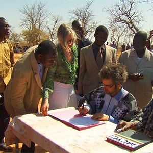 Foto Christoph Schlingensief e a Vila Opera em Burkina Faso