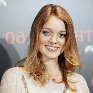 Foto Bella Heathcote