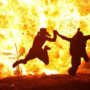 Foto Heróis Fora de Controle