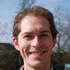 Foto Head Over Heels