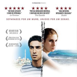 Foto Uma Garrafa no Mar de Gaza