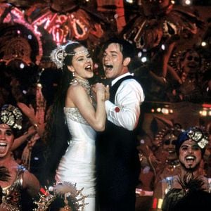 Foto Moulin Rouge - Amor em Vermelho