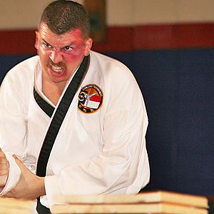 Foto Metendo os Pés pelas Mãos