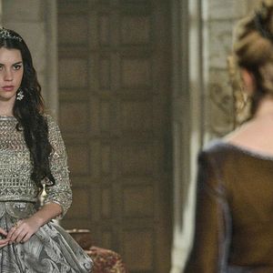 Foto Adelaide Kane