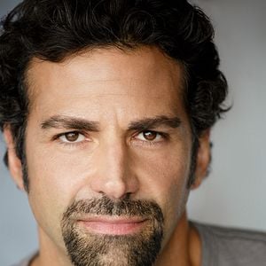 Foto Elijah Alexander