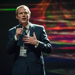 Foto Transcendence - A Revolução