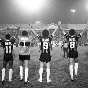Foto Democracia em Preto e Branco