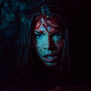 Foto Marie Avgeropoulos