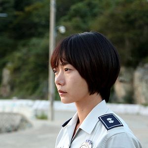 Foto Uma Garota à Porta