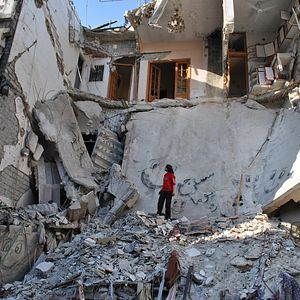 Foto Água Prateada, um autorretrato da Síria