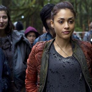Foto The 100