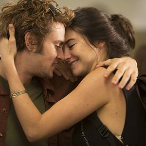 Foto Pássaro Branco na Nevasca